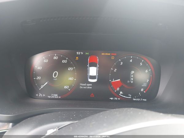 2020 VOLVO S60 T6 MOMENTUM