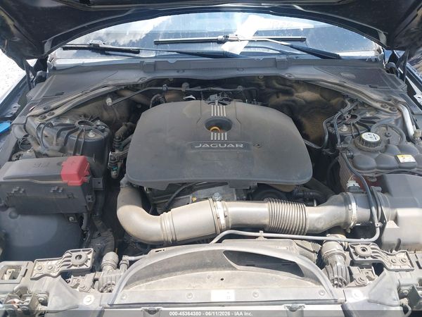 2017 JAGUAR XE 25T PREMIUM