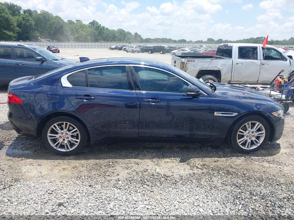 2017 JAGUAR XE 25T PREMIUM