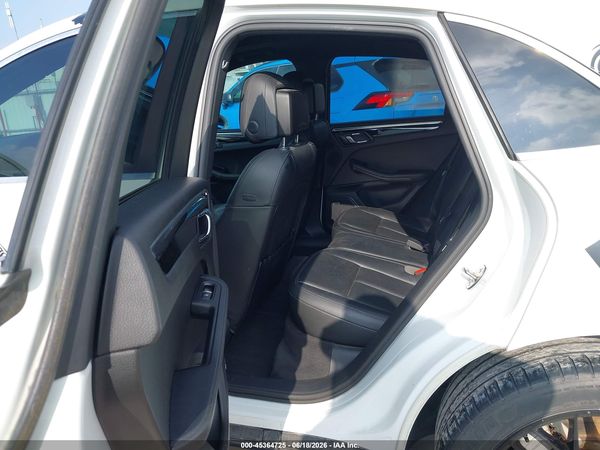 2015 PORSCHE MACAN S