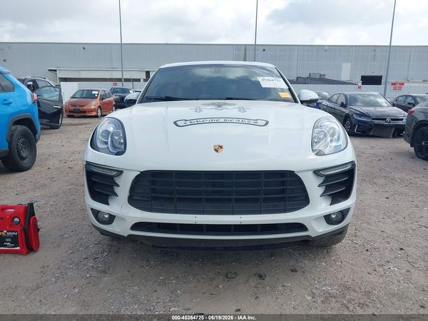 2015 PORSCHE MACAN S