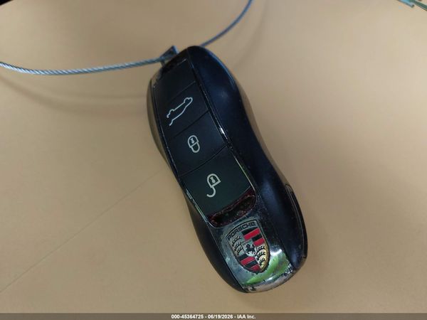 2015 PORSCHE MACAN S