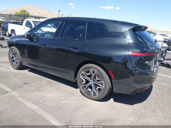 2025 BMW IX XDRIVE50