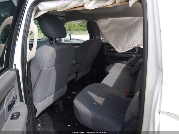 2019 RAM 1500 CLASSIC SLT  4X2 6'4 BOX