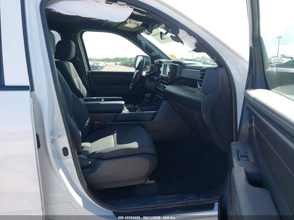 2026 TOYOTA TUNDRA SR CREWMAX 5.5' BED