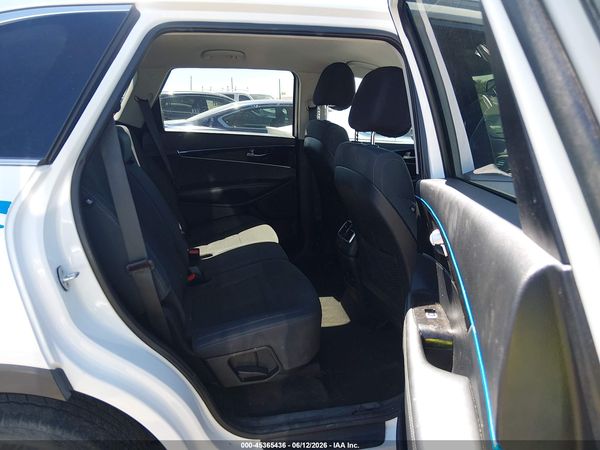 2016 KIA SORENTO 2.4L LX