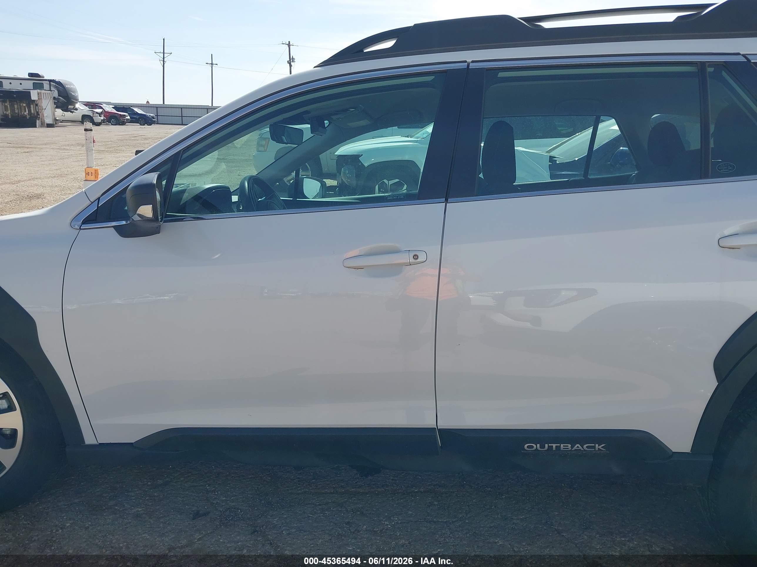 2025 SUBARU OUTBACK Base