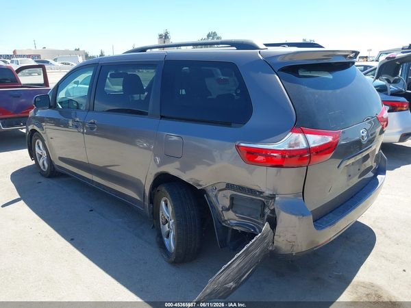 2015 TOYOTA SIENNA LE 8 PASSENGER — I3