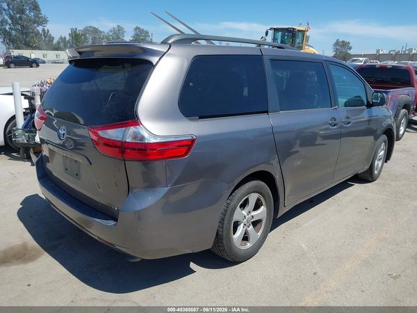 2015 TOYOTA SIENNA LE 8 PASSENGER — I4