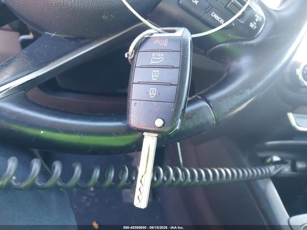 2016 KIA SORENTO 2.4L LX