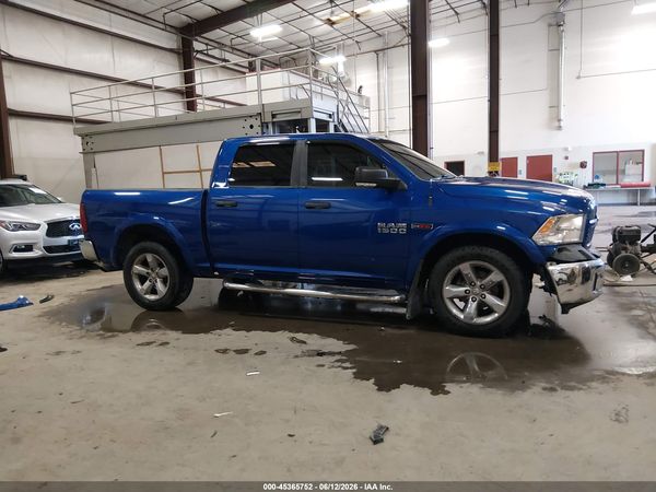 2016 RAM 1500 SLT