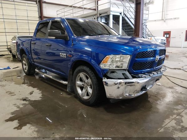 2016 RAM 1500 SLT