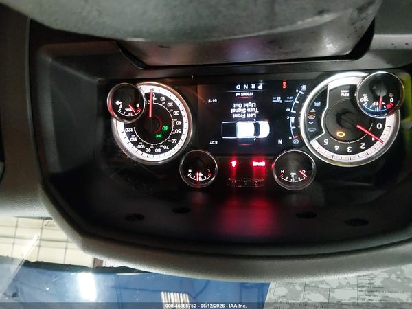 2016 RAM 1500 SLT