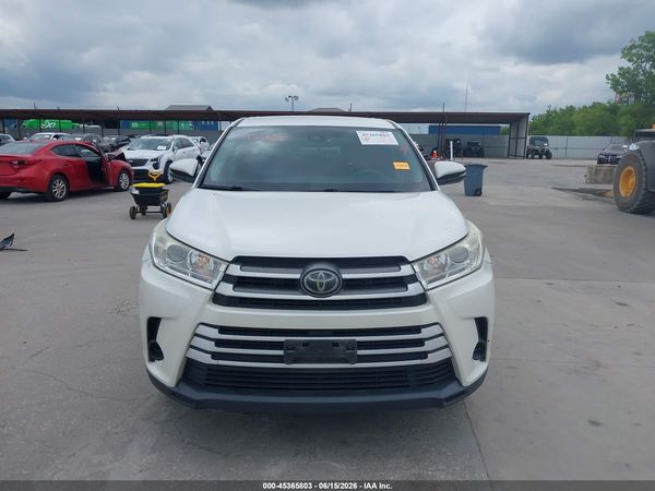 2017 TOYOTA HIGHLANDER LE