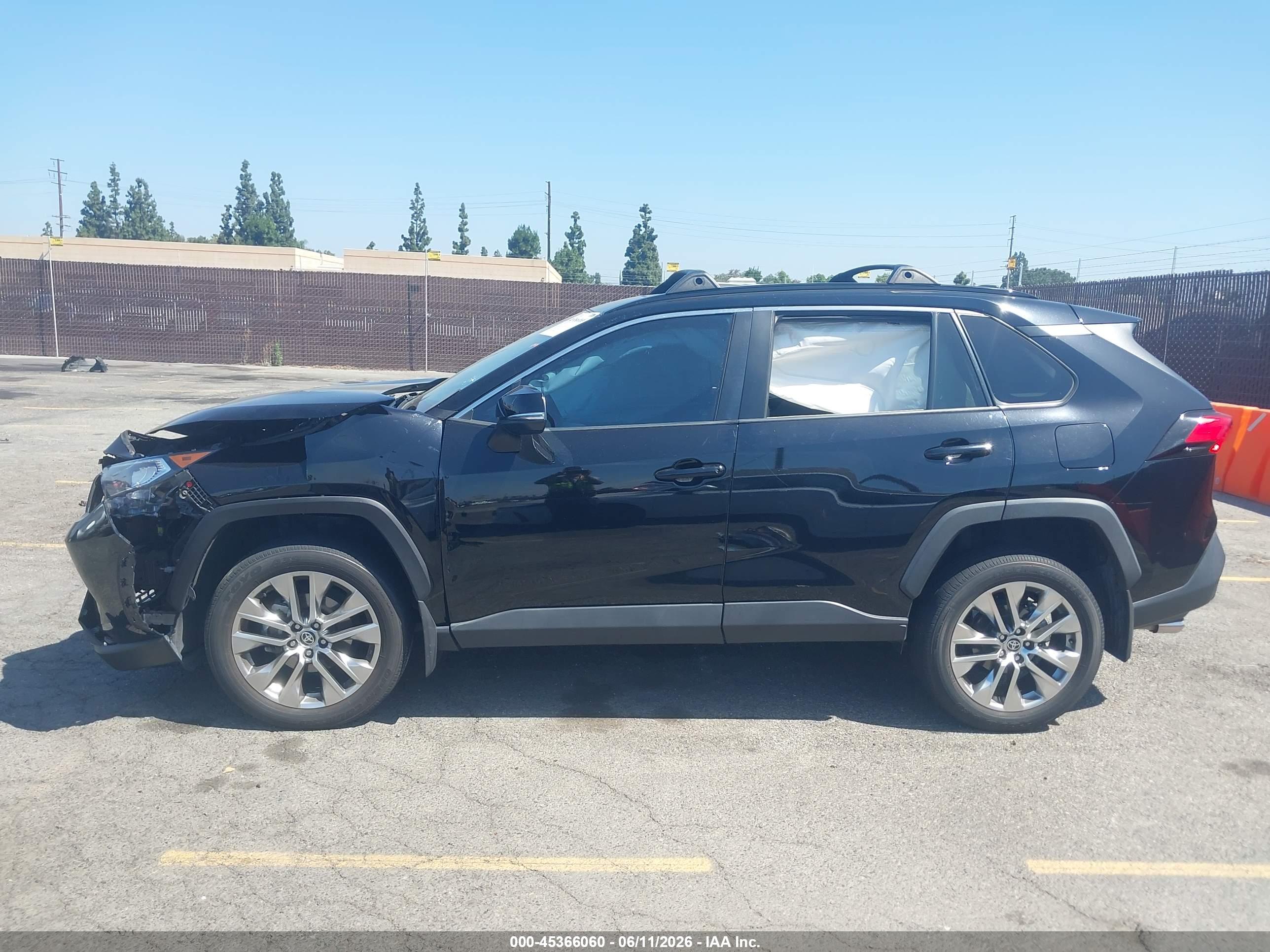 2021 TOYOTA RAV4 XLE PREMIUM