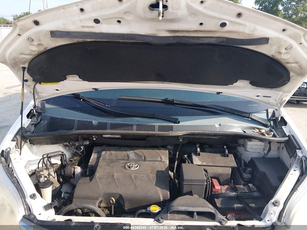 2013 TOYOTA SIENNA XLE/LIMITED