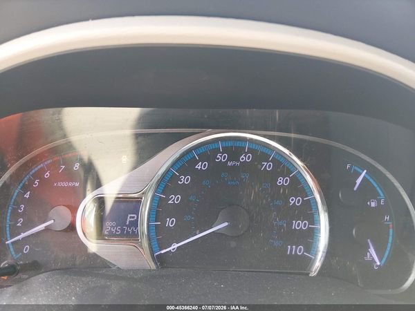 2013 TOYOTA SIENNA XLE/LIMITED