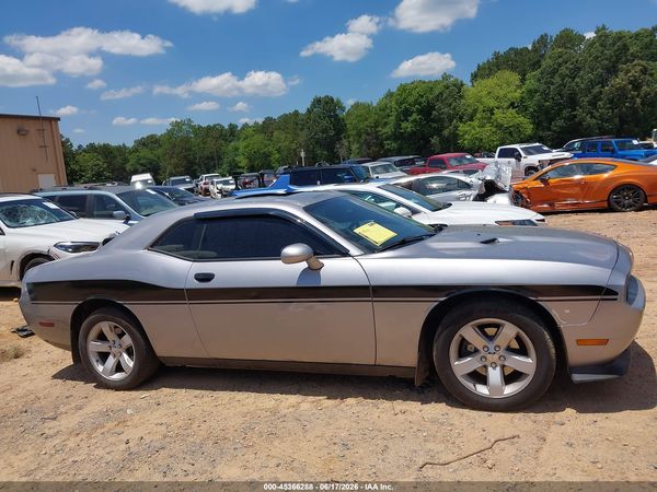 2014 DODGE CHALLENGER SXT