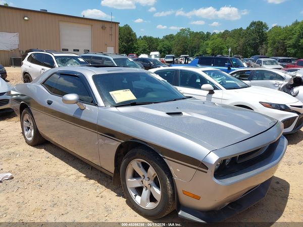 2014 DODGE CHALLENGER SXT