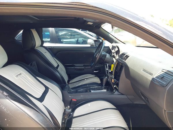 2014 DODGE CHALLENGER SXT