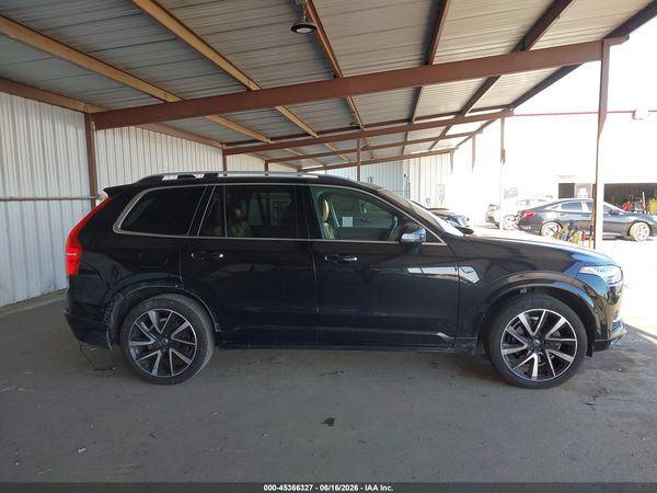 2018 VOLVO XC90 T6 MOMENTUM