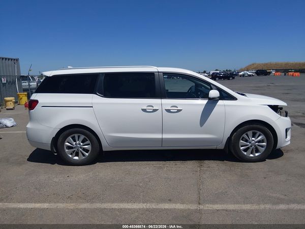 2016 KIA SEDONA LX