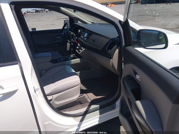 2016 KIA SEDONA LX