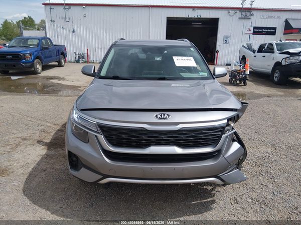 2021 KIA SELTOS S