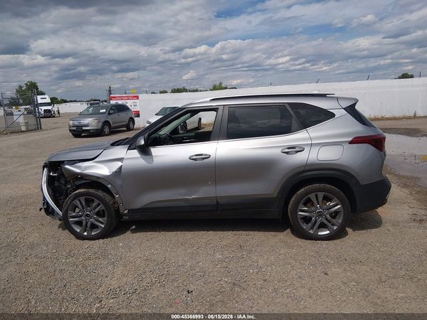 2021 KIA SELTOS S