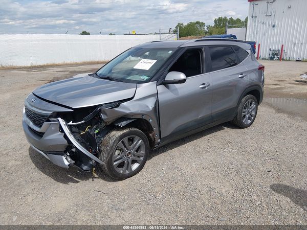 2021 KIA SELTOS S
