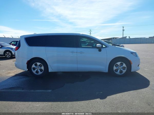 2017 CHRYSLER PACIFICA LX — I116