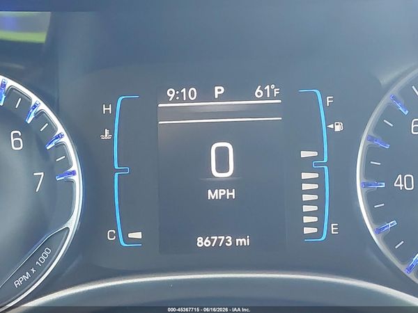 2017 CHRYSLER PACIFICA LX — I118