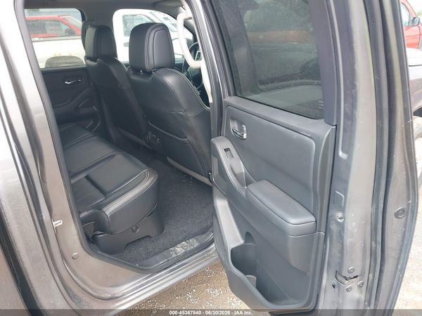 2023 NISSAN FRONTIER SV 4X4 — I8