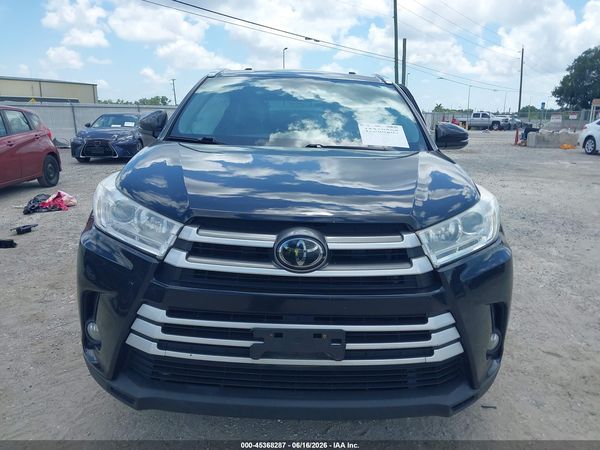 2019 TOYOTA HIGHLANDER XLE