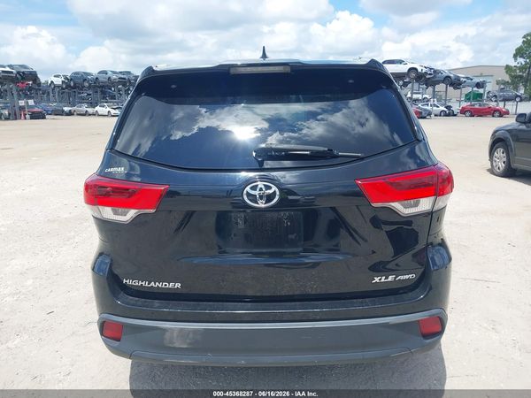 2019 TOYOTA HIGHLANDER XLE