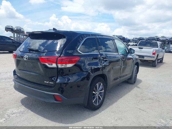 2019 TOYOTA HIGHLANDER XLE