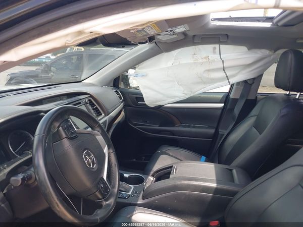 2019 TOYOTA HIGHLANDER XLE