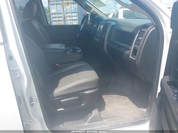 2020 RAM 1500 CLASSIC TRADESMAN  4X4 5'7 BOX