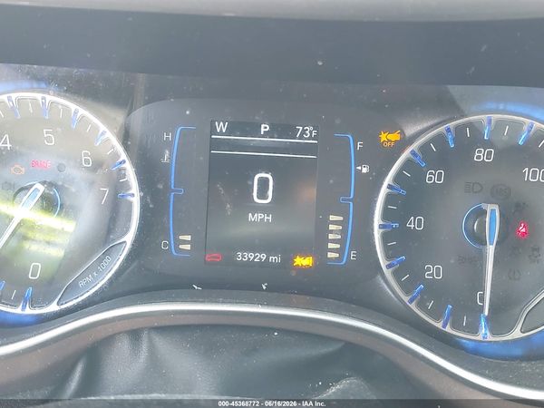 2024 CHRYSLER VOYAGER LX