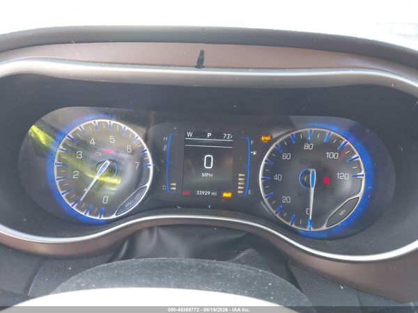 2024 CHRYSLER VOYAGER LX