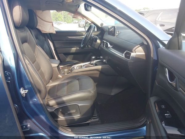 2022 MAZDA CX-5 Premium Package