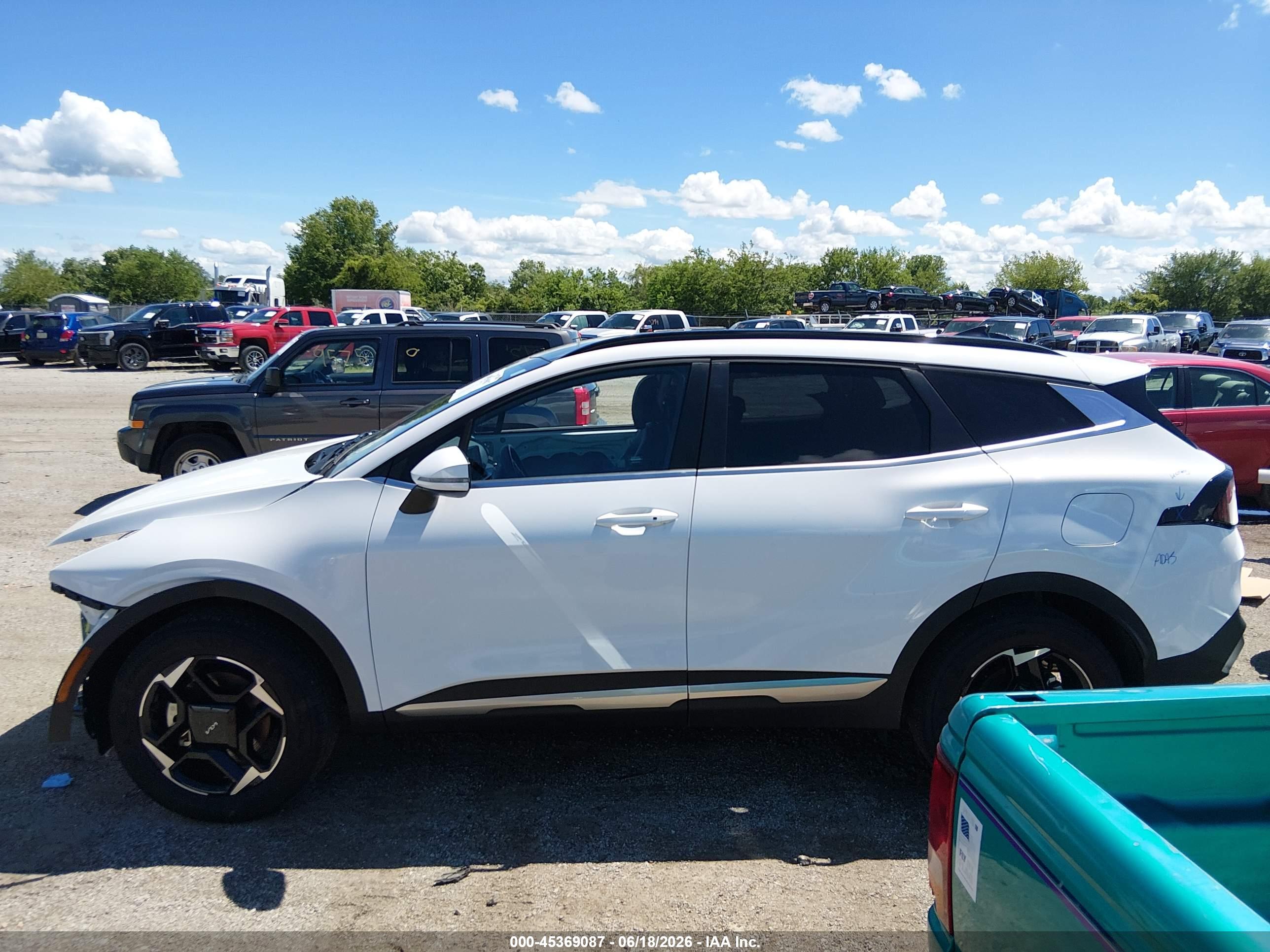 2026 KIA SPORTAGE EX