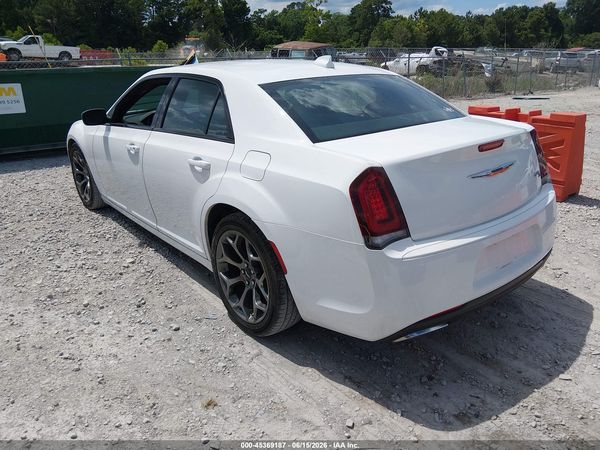 2015 CHRYSLER 300 300S — I3