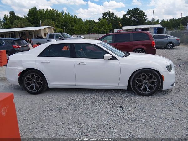 2015 CHRYSLER 300 300S — I116