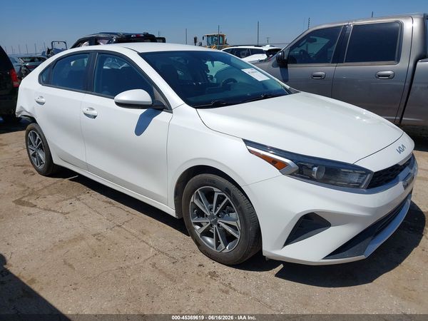 2023 KIA FORTE LXS