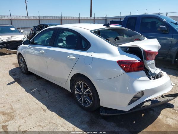 2023 KIA FORTE LXS