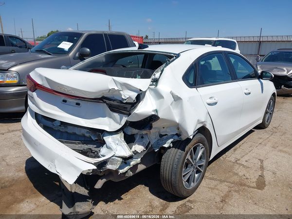 2023 KIA FORTE LXS