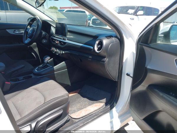 2023 KIA FORTE LXS