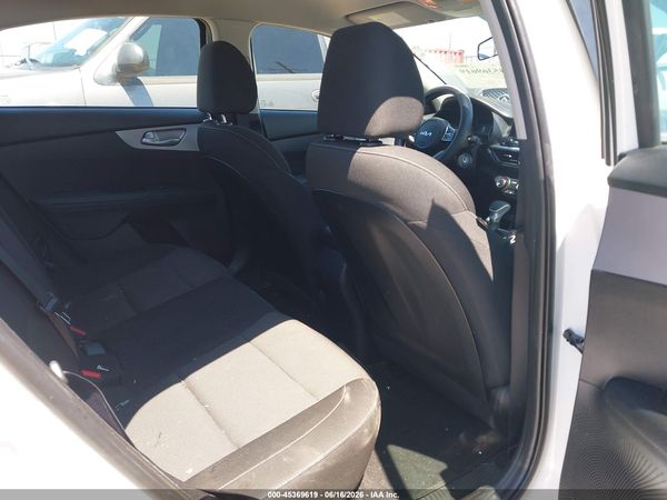 2023 KIA FORTE LXS