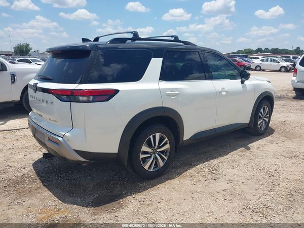 2024 NISSAN PATHFINDER SL 4WD
